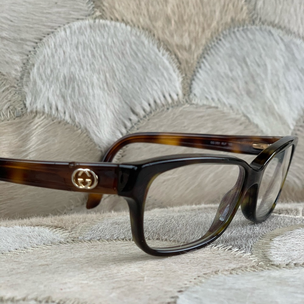 GUCCI Authentic Tortoise Frames